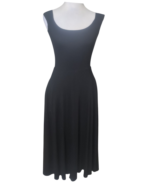 Reformation Dresses & Skirts - Reformation Black Scoop Neck Maxi Dress With Pockets